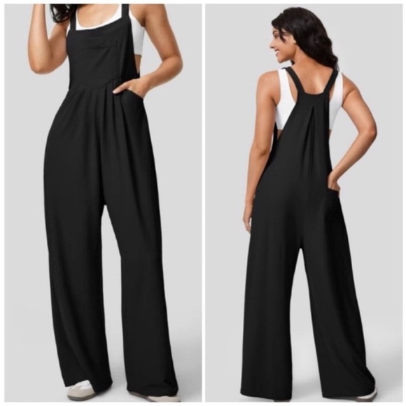 HALARA Pants - Halara Black Adjustable Waffle Plicated Overalls Jumpsuit